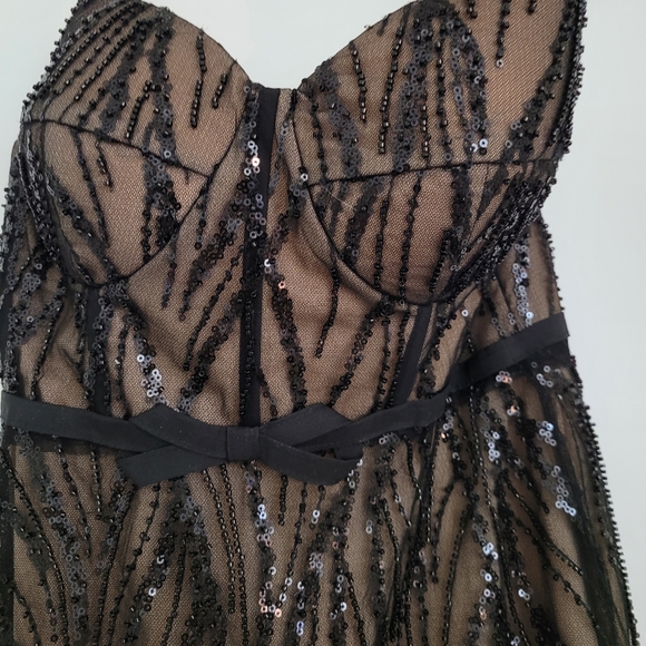 Ava Gowns Black Mesh Fully Beaded Sample Maxi Dress with Bow - Picture 2 of 6